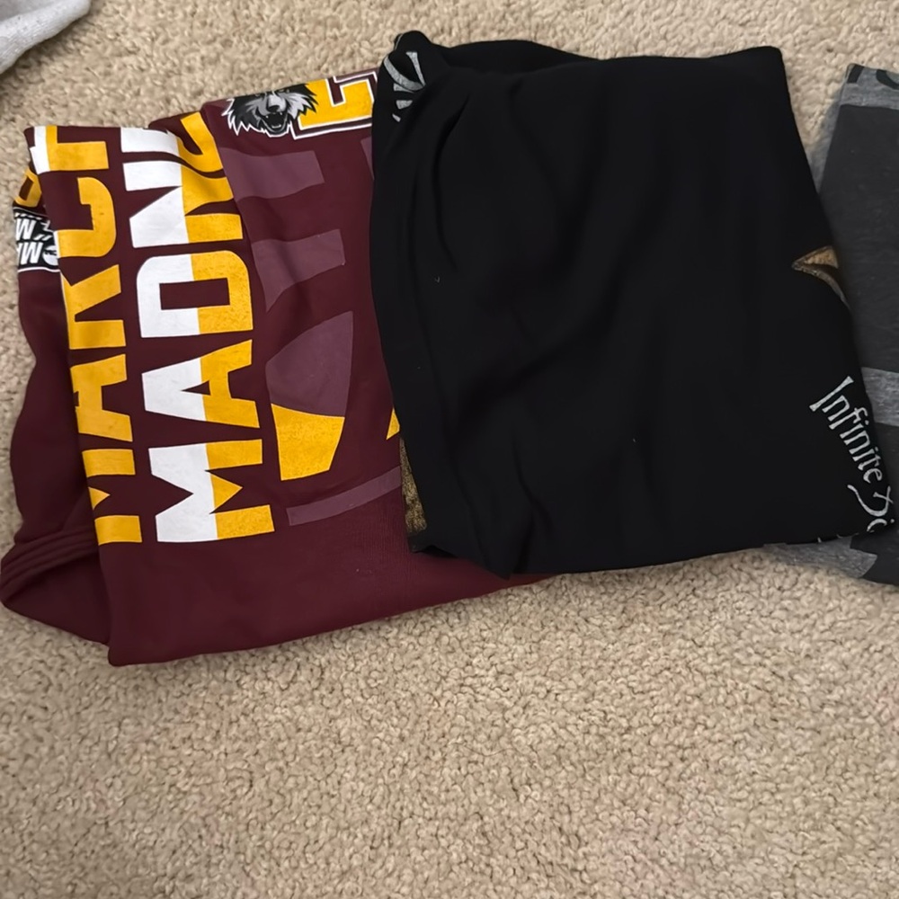 4 T-shirt at $5